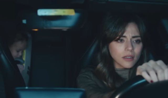 Doğa in the car accident scene from Cranberry Sherbet