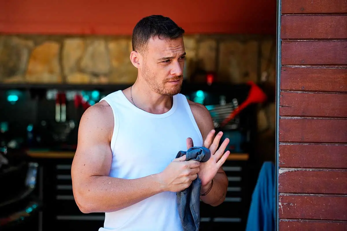 Kerem Bürsin in the series Heartbeat
