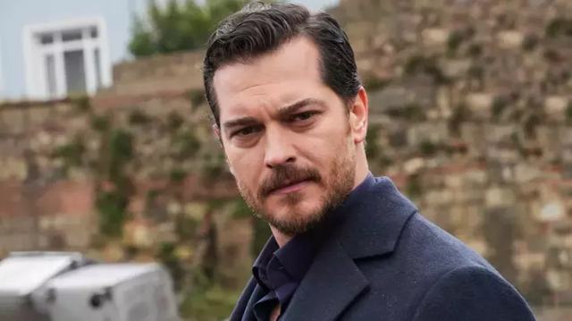 Çağatay Ulusoy in Eşref Rüya series
