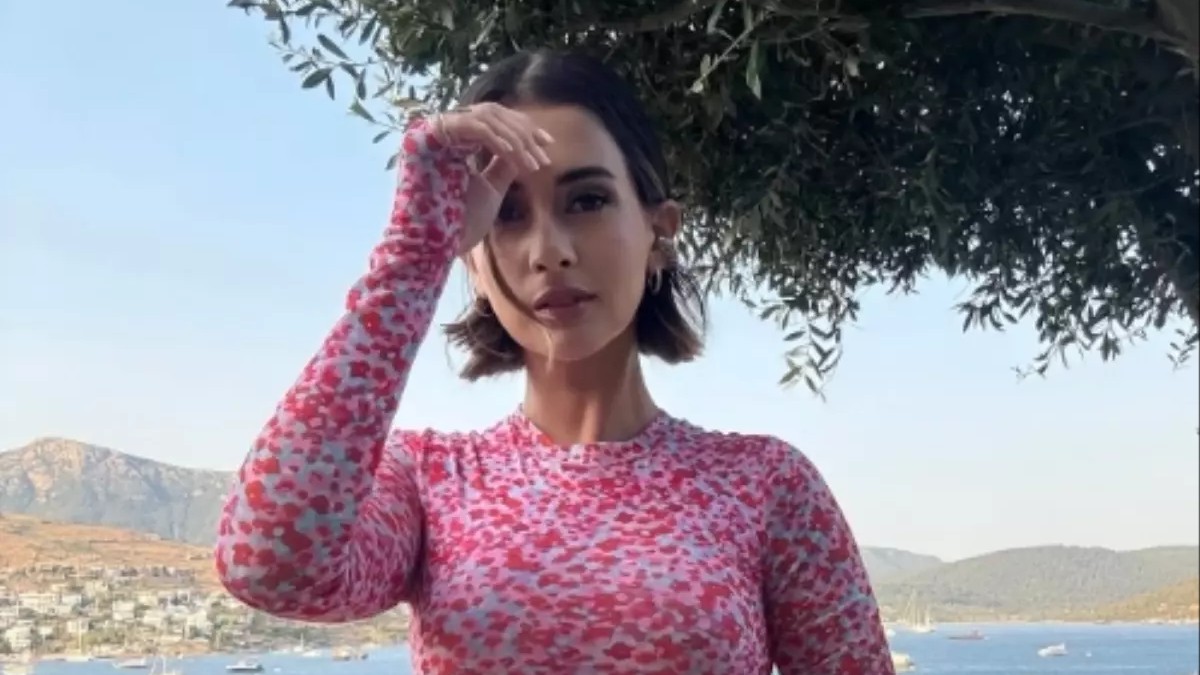 نفي رسمي من جنك أيووب أوغلو لشائعة العلاقة مع بوسه تريم