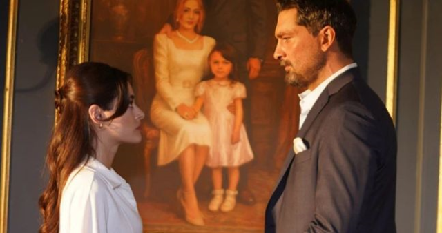 Aynadaki Yabancı Turkish TV series still