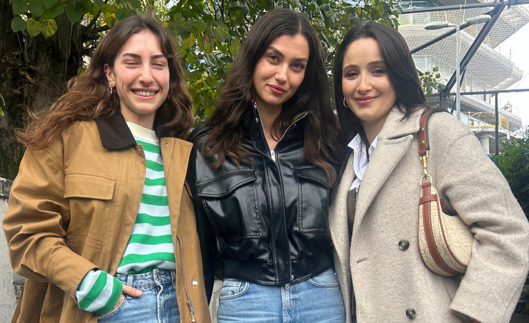 Gökçe Akyıldız with her friends in Etiler