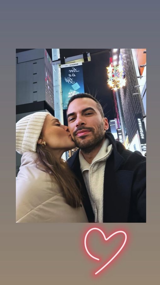 Romantic moments of Aslı Enver and Berkin Gökbudak