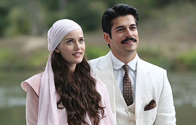 Fahriye Evcen’s latest look