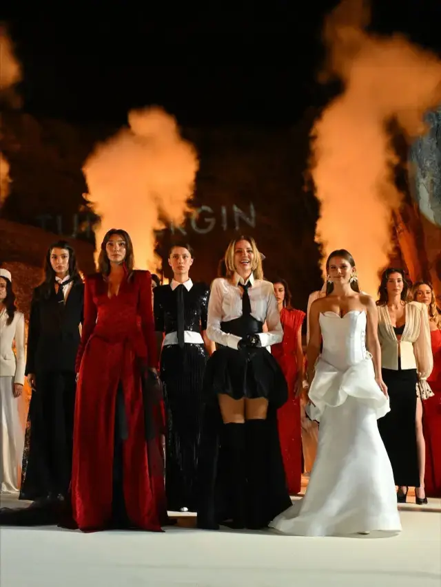 Su Atacan makes her first runway appearance at the Miras fashion show