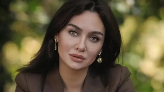 Birce Akalay responding to her old video on social media