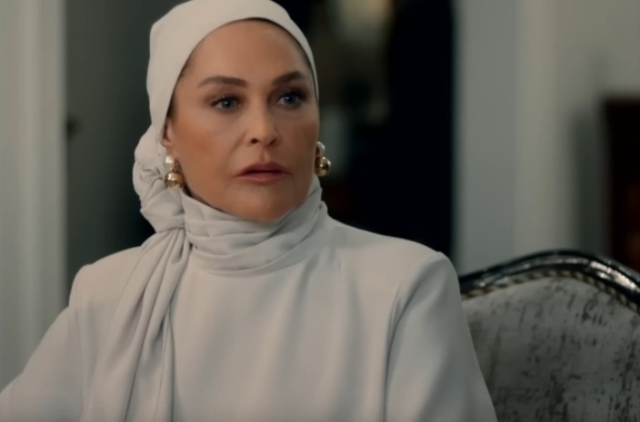 Visual filter used for Hülya Avşar in Aynı Yağmur Altında