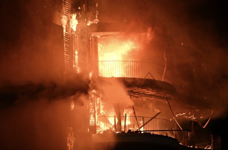 Aftermath of the fire at the residential complex in Izmir