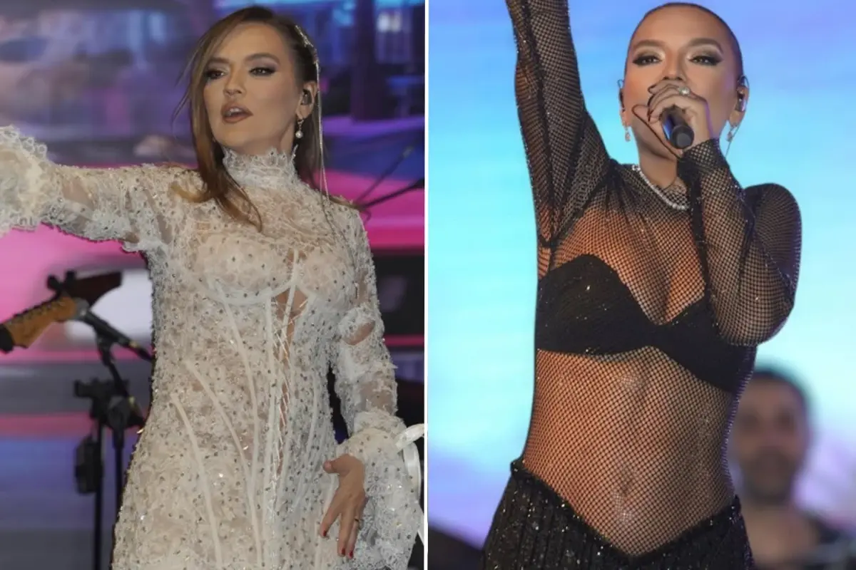 Demet Akalin Turkish singer