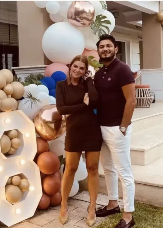 Pelin Karahan with her family