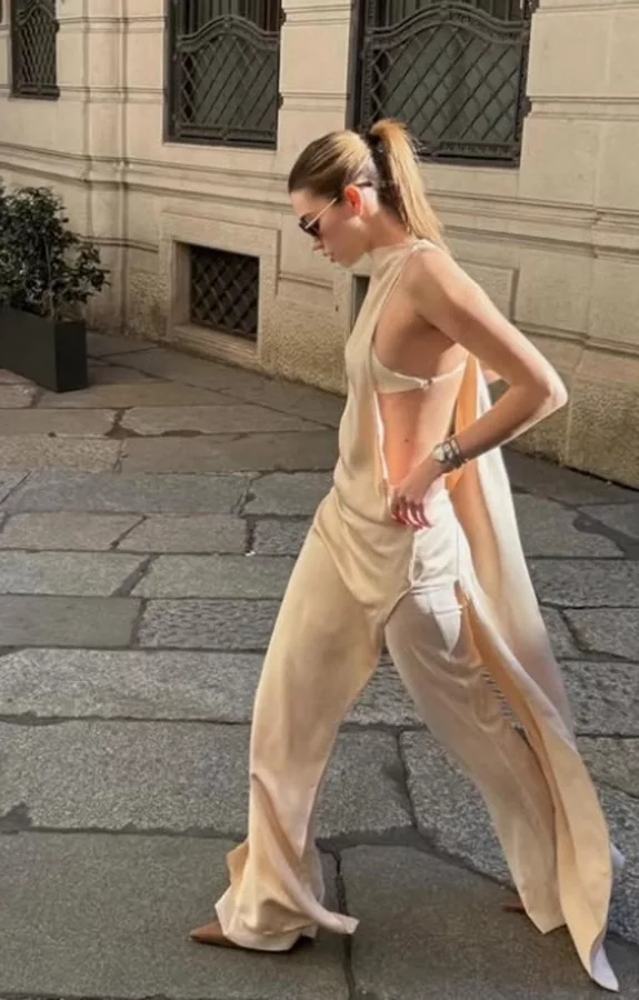 Afra Saracoglu latest social media photos from Milan